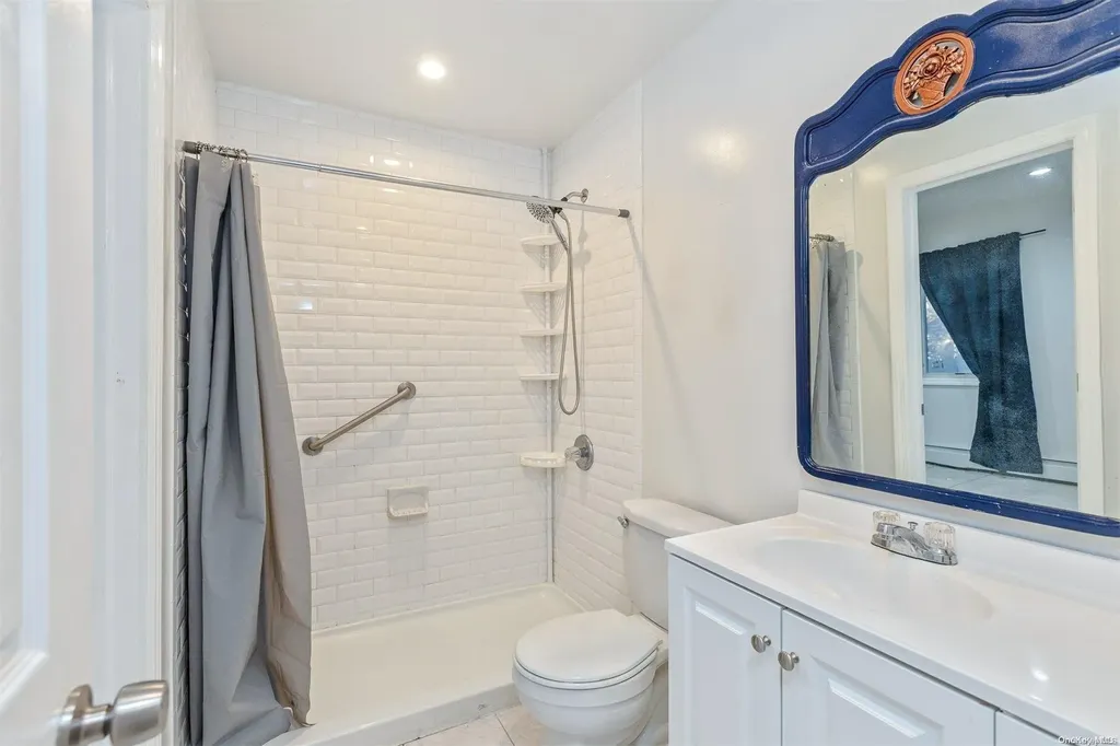 25 Sweetbriar Drive Mastic NY 11950