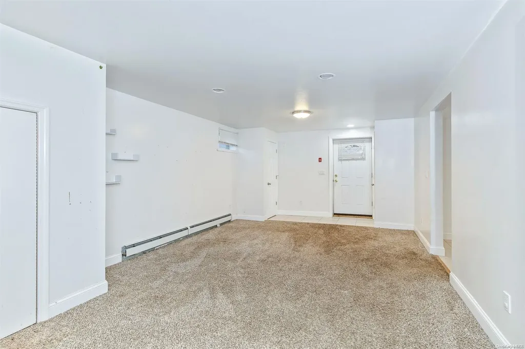 25 Sweetbriar Drive Mastic NY 11950
