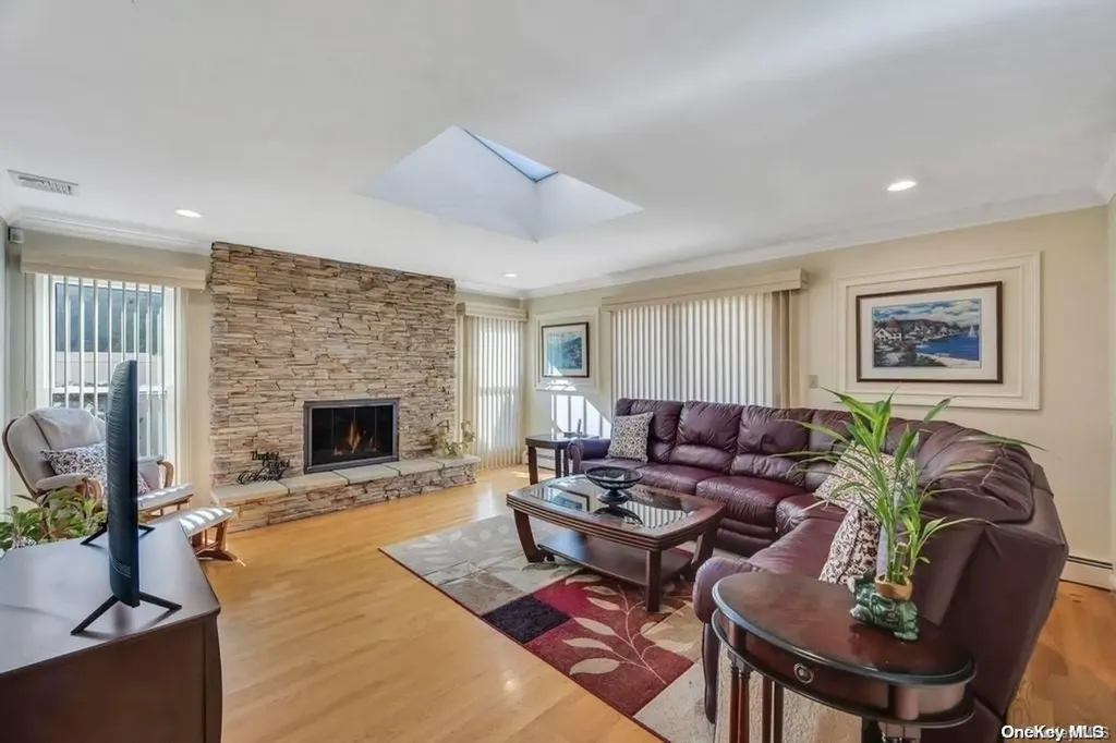 34 Apple Tree Drive Hauppauge NY 11788