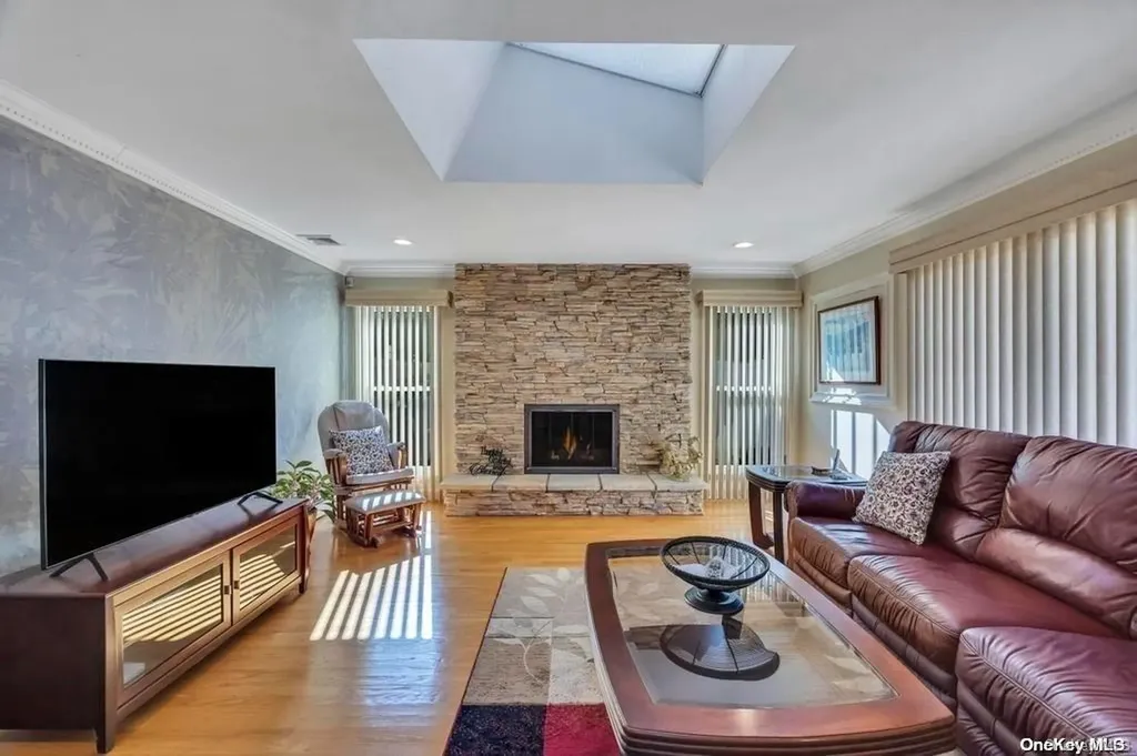 34 Apple Tree Drive Hauppauge NY 11788