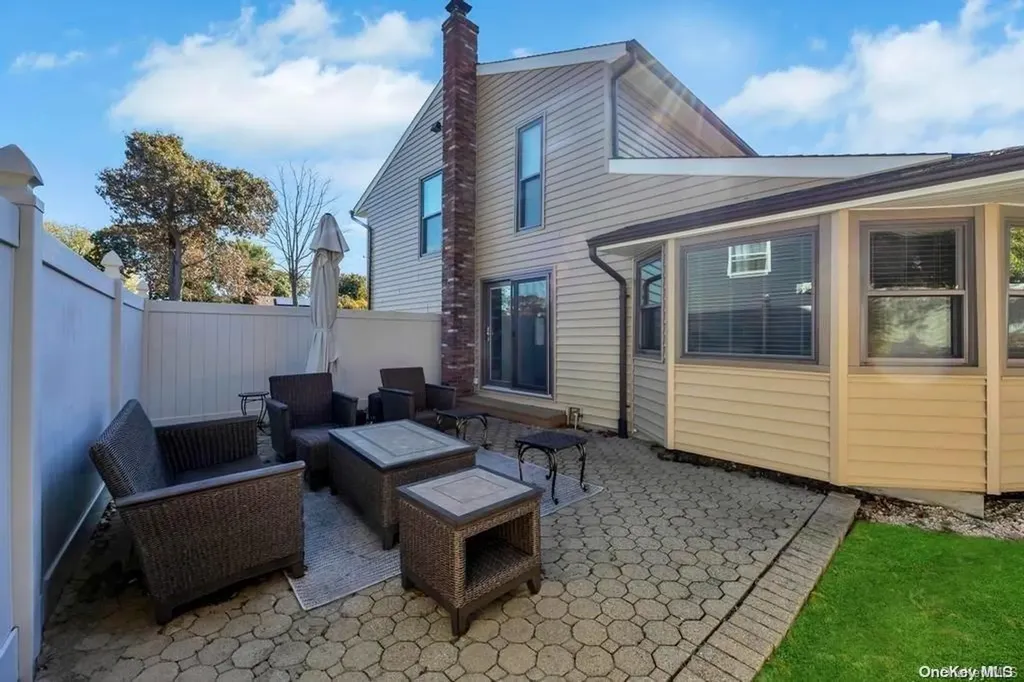 34 Apple Tree Drive Hauppauge NY 11788