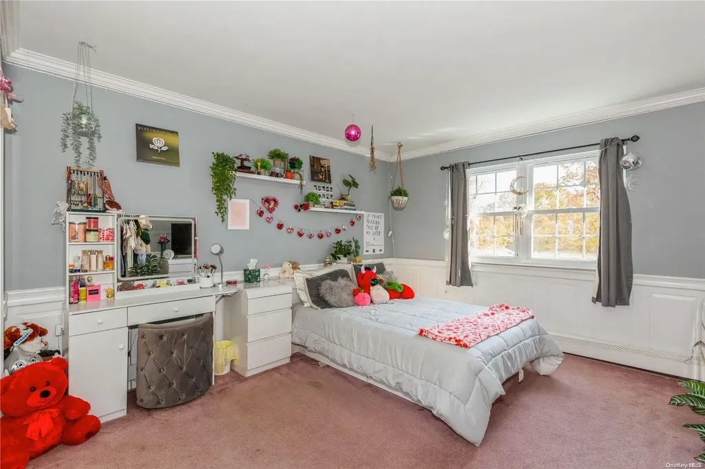 34 Daisy Place Selden NY 11784