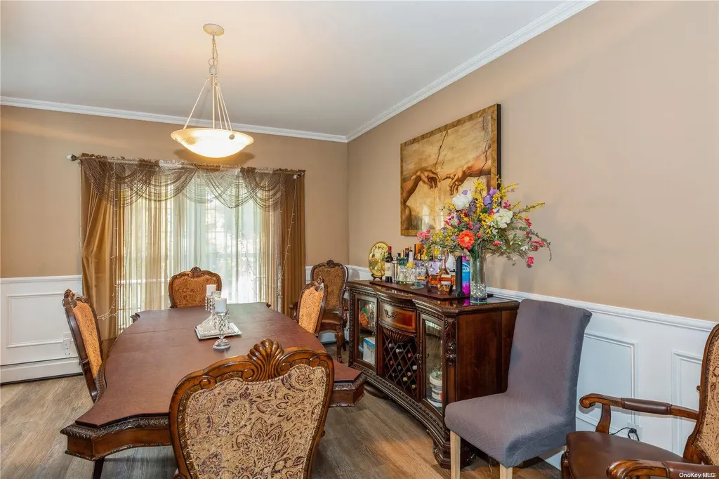 34 Daisy Place Selden NY 11784