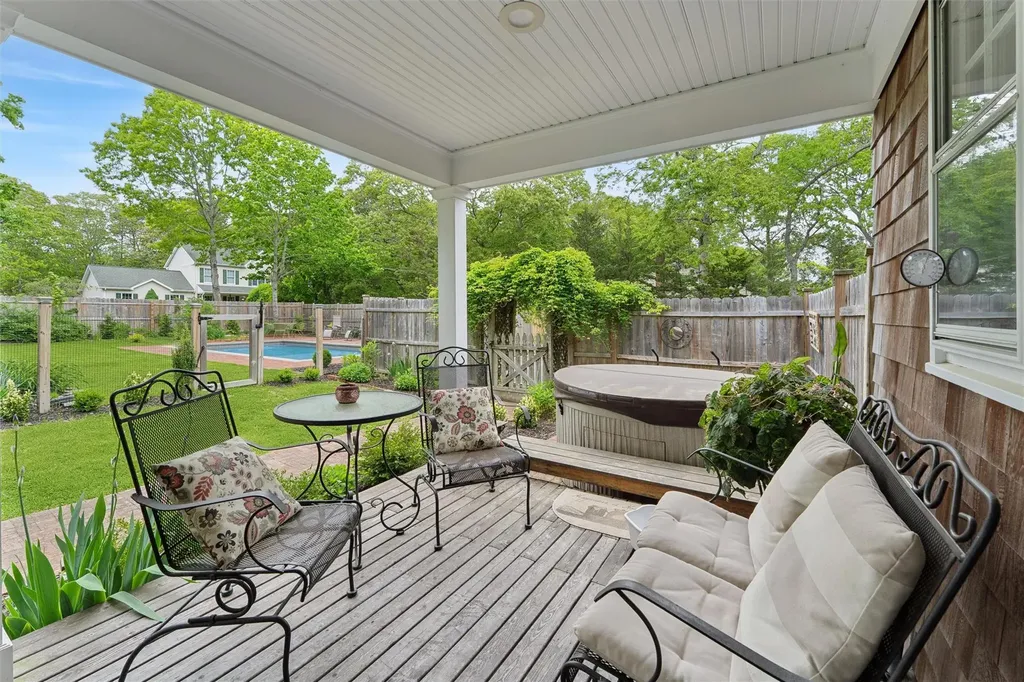 21 Summit Boulevard Westhampton NY 11977