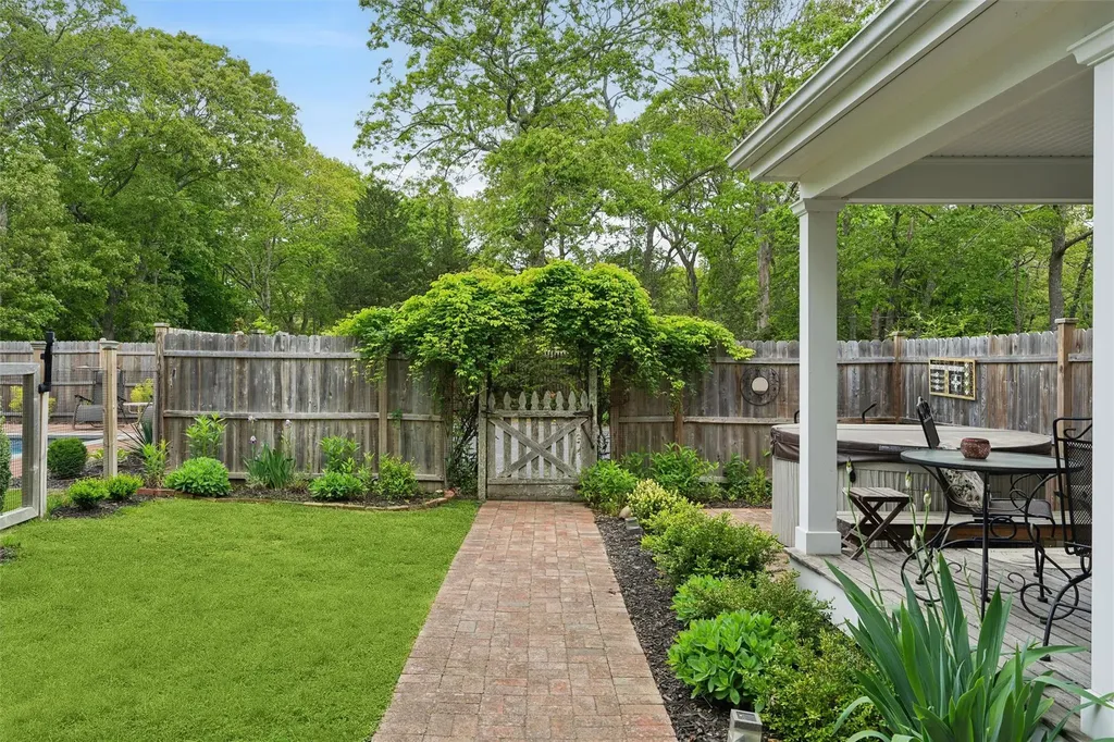 21 Summit Boulevard Westhampton NY 11977