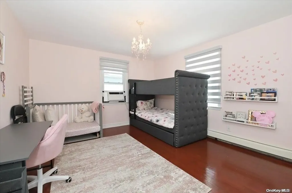 Kew Garden Hills NY 11367
