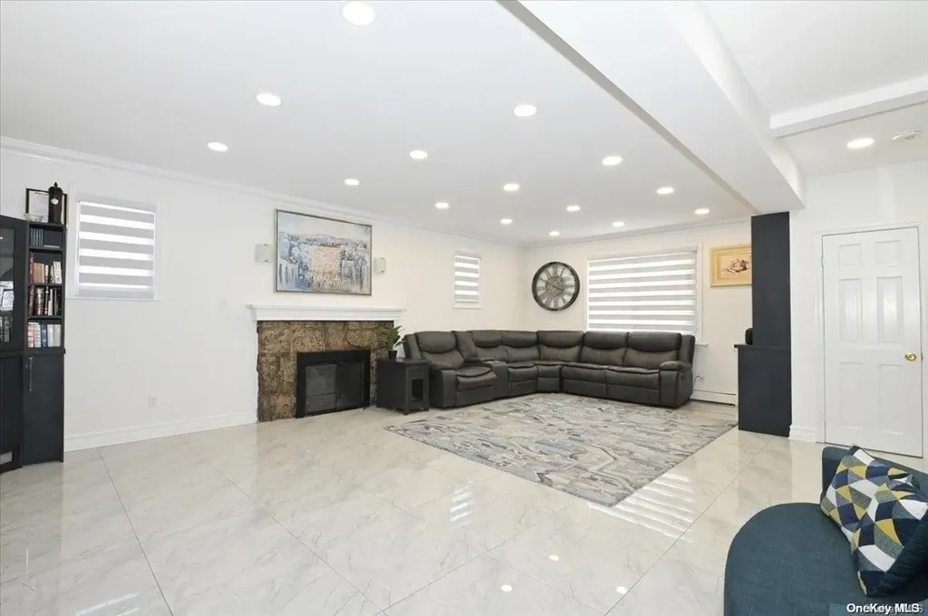 Kew Garden Hills NY 11367