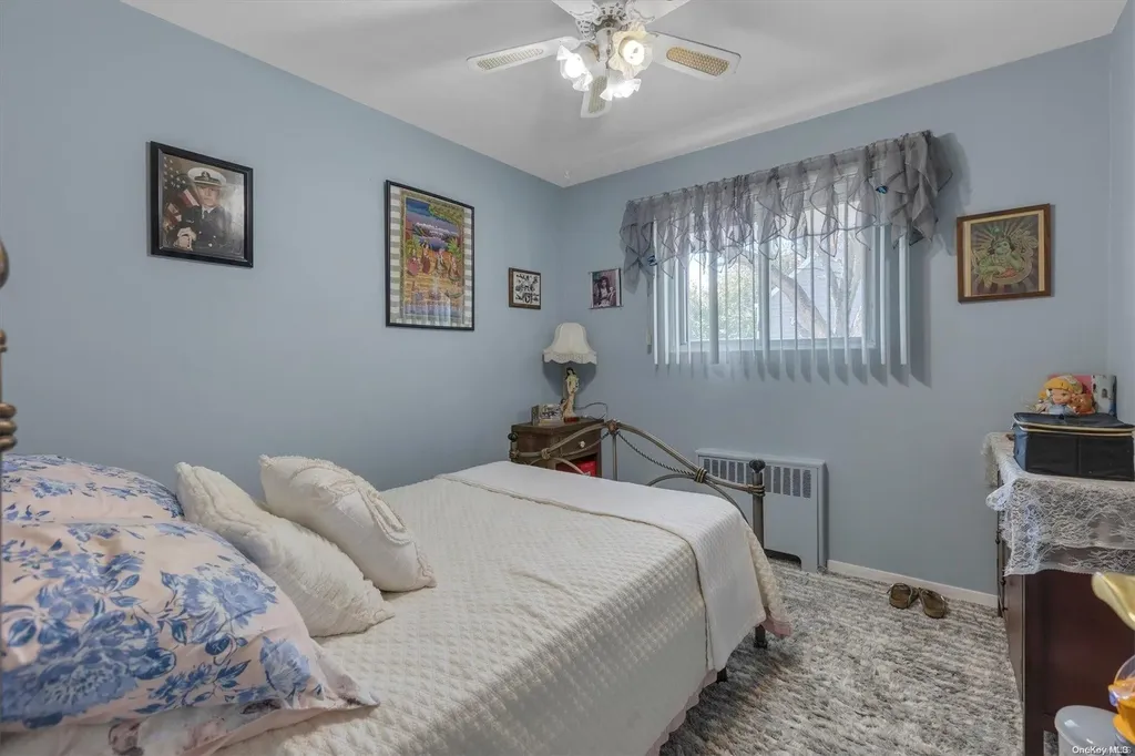 6 Evans Avenue Farmingdale NY 11735