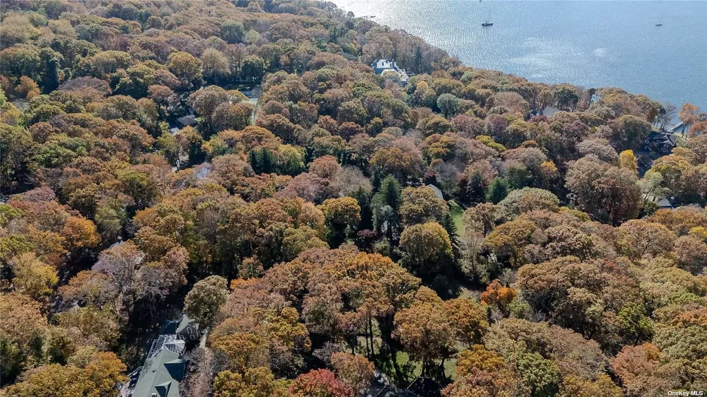 4 Arbutus Path Port Jefferson NY 11777
