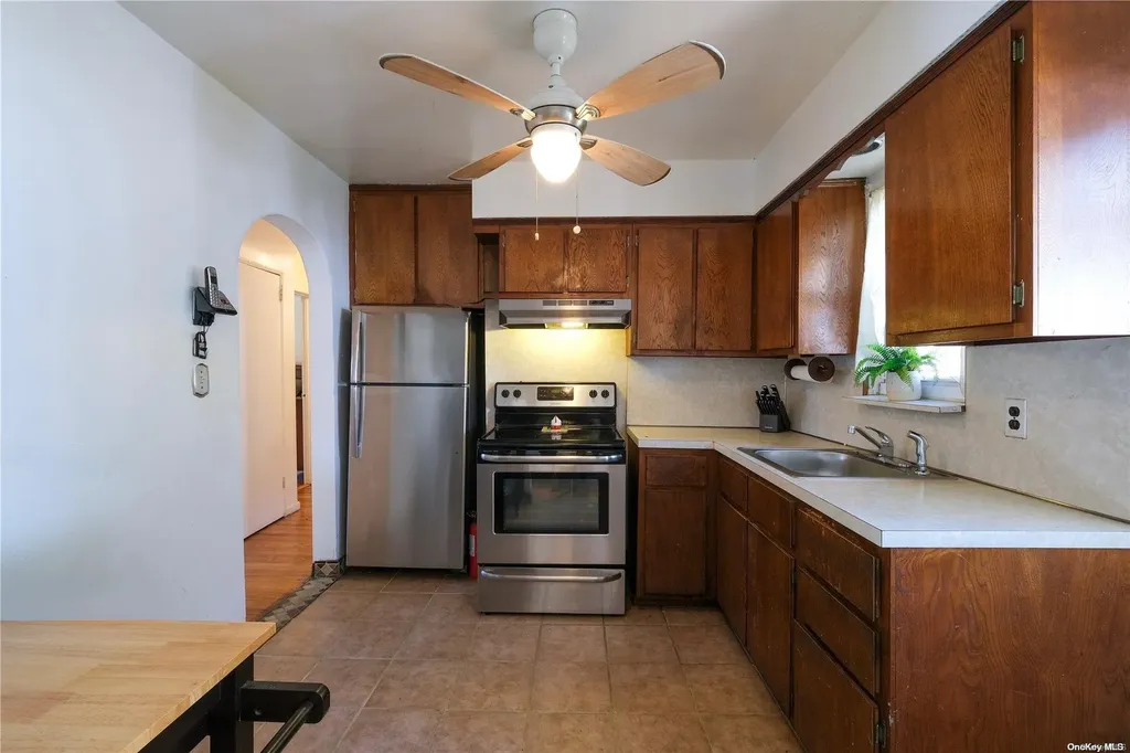 1602 Arkansas Drive Valley Stream NY 11580