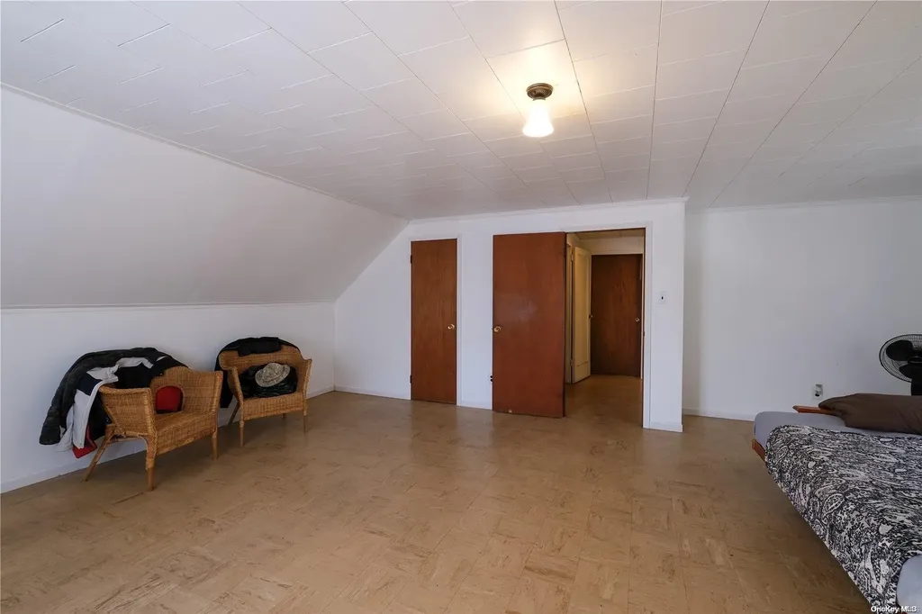 1602 Arkansas Drive Valley Stream NY 11580