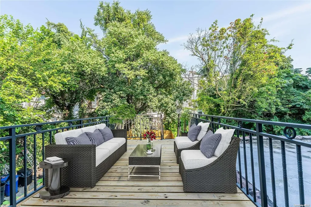 596 Van Buren Street Brooklyn NY 11221