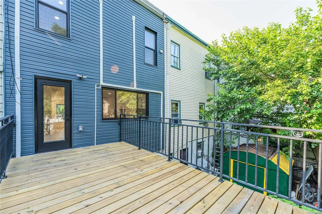 596 Van Buren Street Brooklyn NY 11221