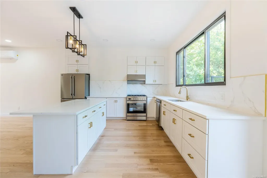 596 Van Buren Street Brooklyn NY 11221