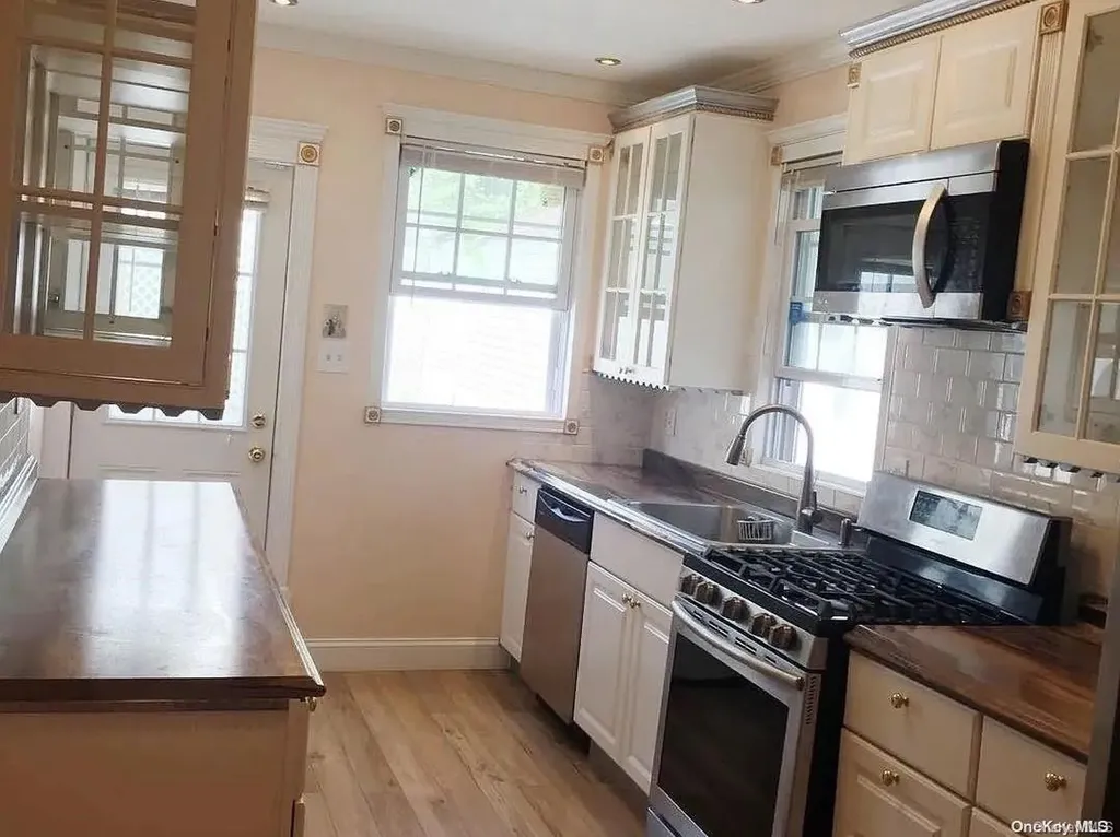 76-53 85th Road Woodhaven NY 11421