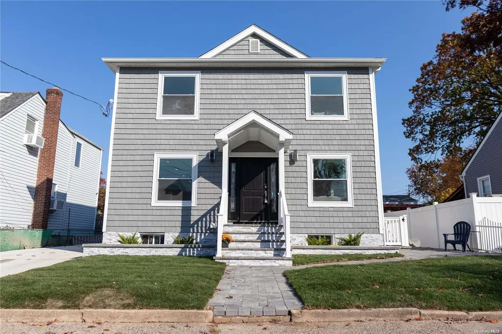 1518 Johnson Avenue Elmont NY 11003