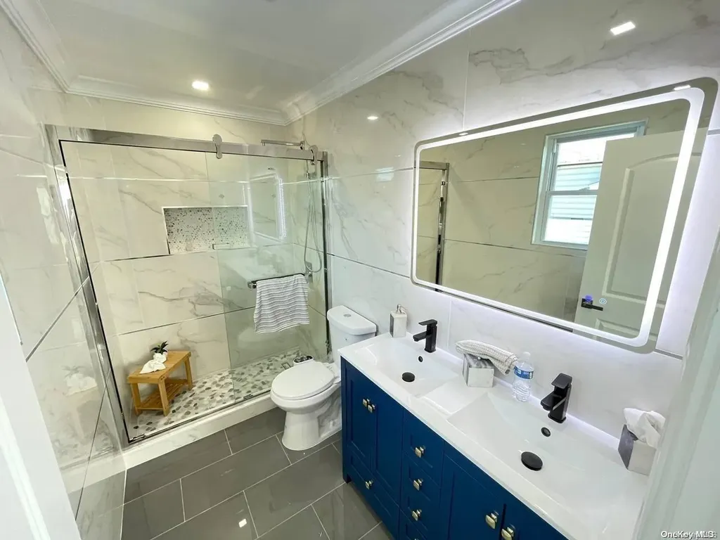 1518 Johnson Avenue Elmont NY 11003