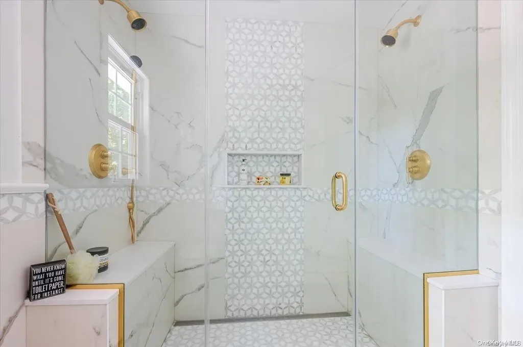 8 Frost Lane Wading River NY 11792