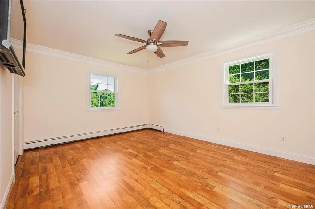 8 Frost Lane Wading River NY 11792