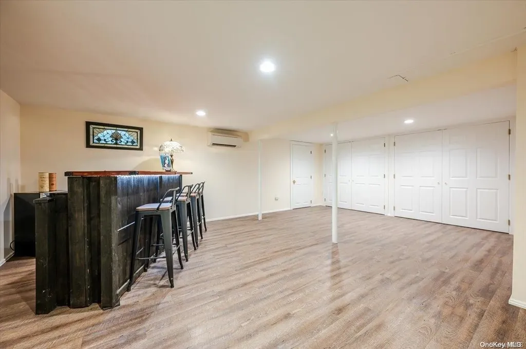 8 Frost Lane Wading River NY 11792