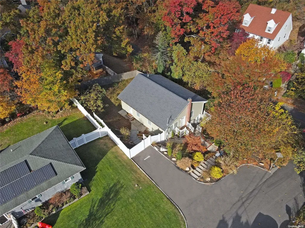 266 Locust Drive Rocky Point NY 11778