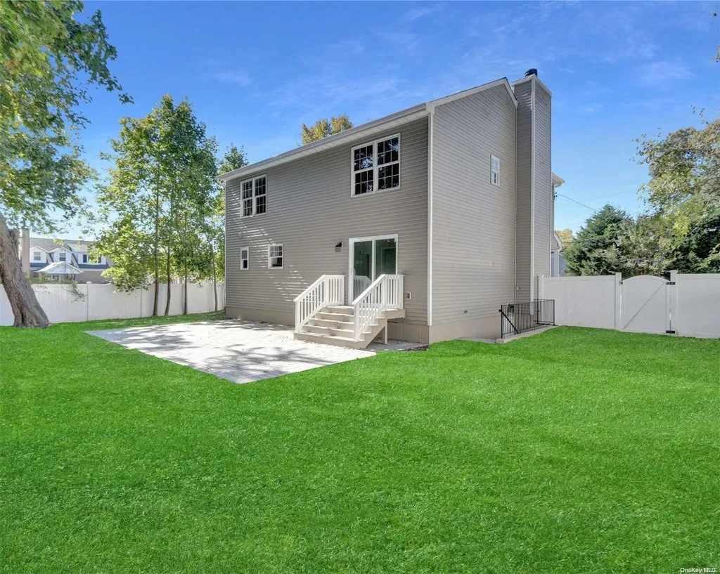 15 Condor Road Rocky Point NY 11778