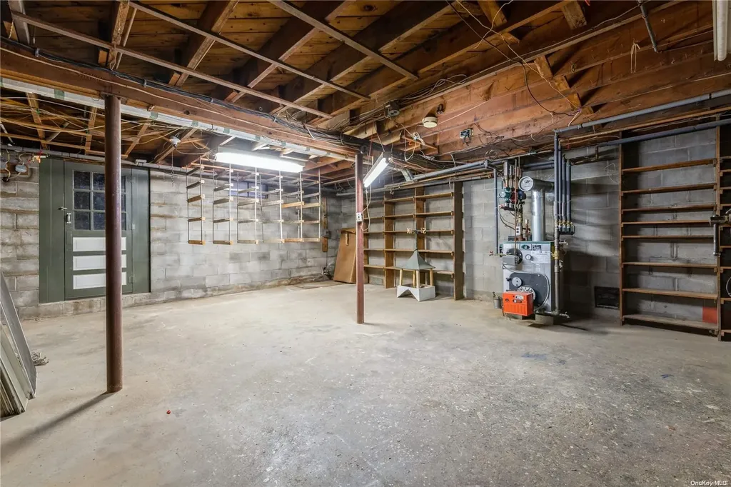 42 Oxbow Road Patchogue NY 11772