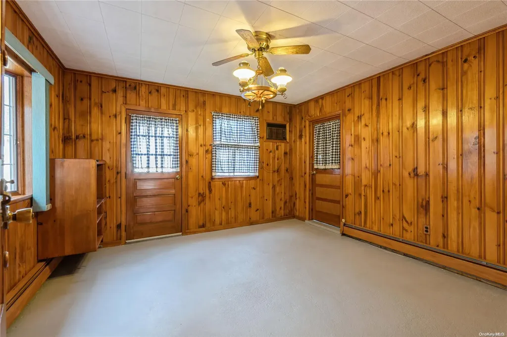 42 Oxbow Road Patchogue NY 11772