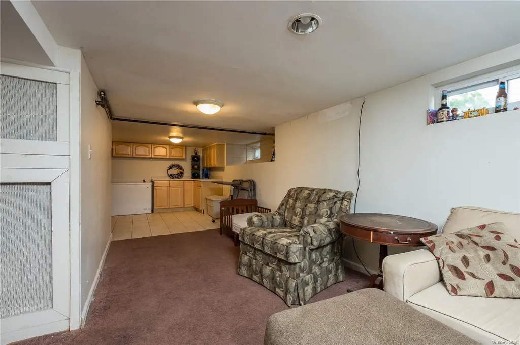 16 Madison Street Lynbrook NY 11563