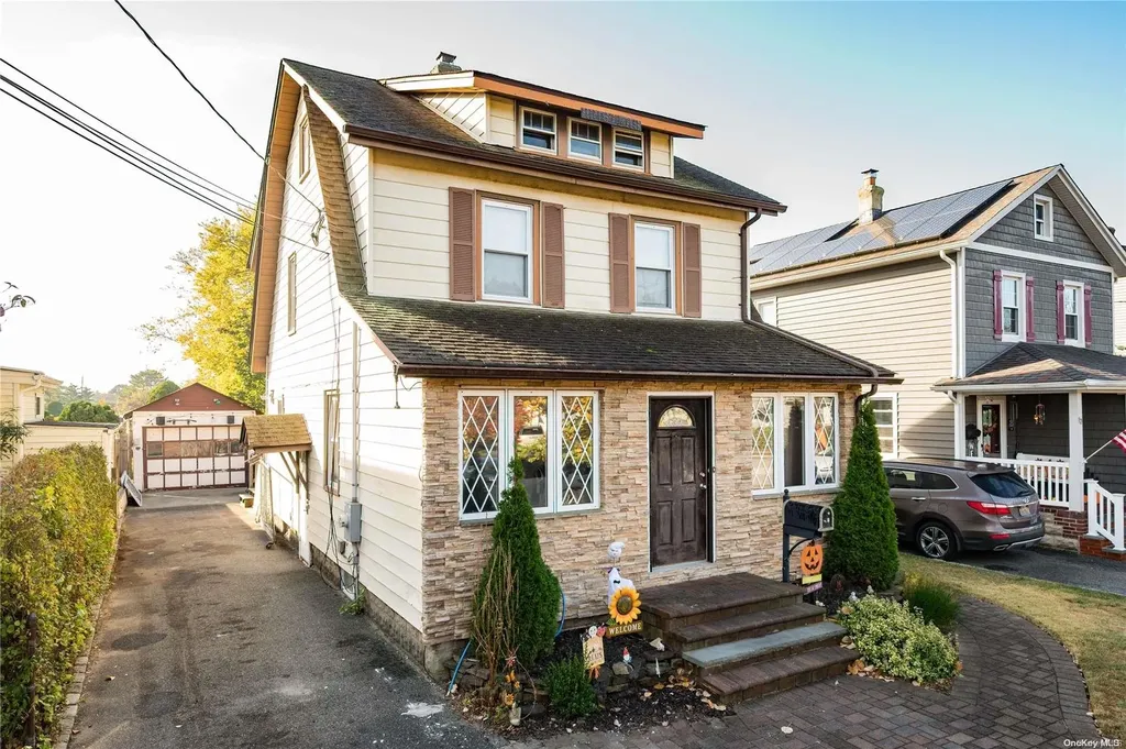 16 Madison Street Lynbrook NY 11563