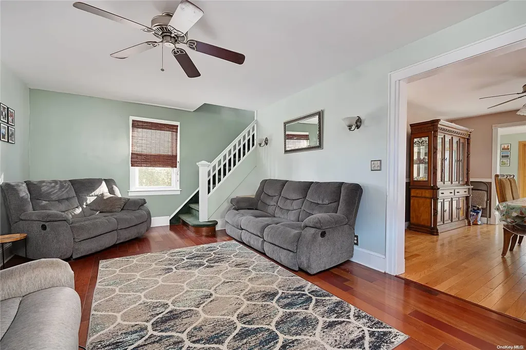 16 Madison Street Lynbrook NY 11563