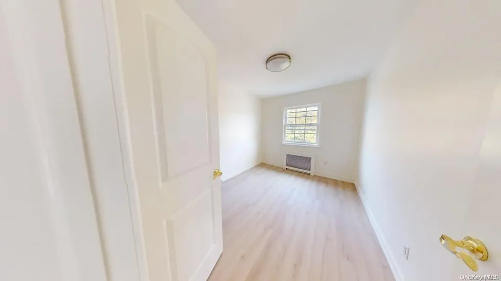 89-04 Aubrey Avenue Glendale NY 11385