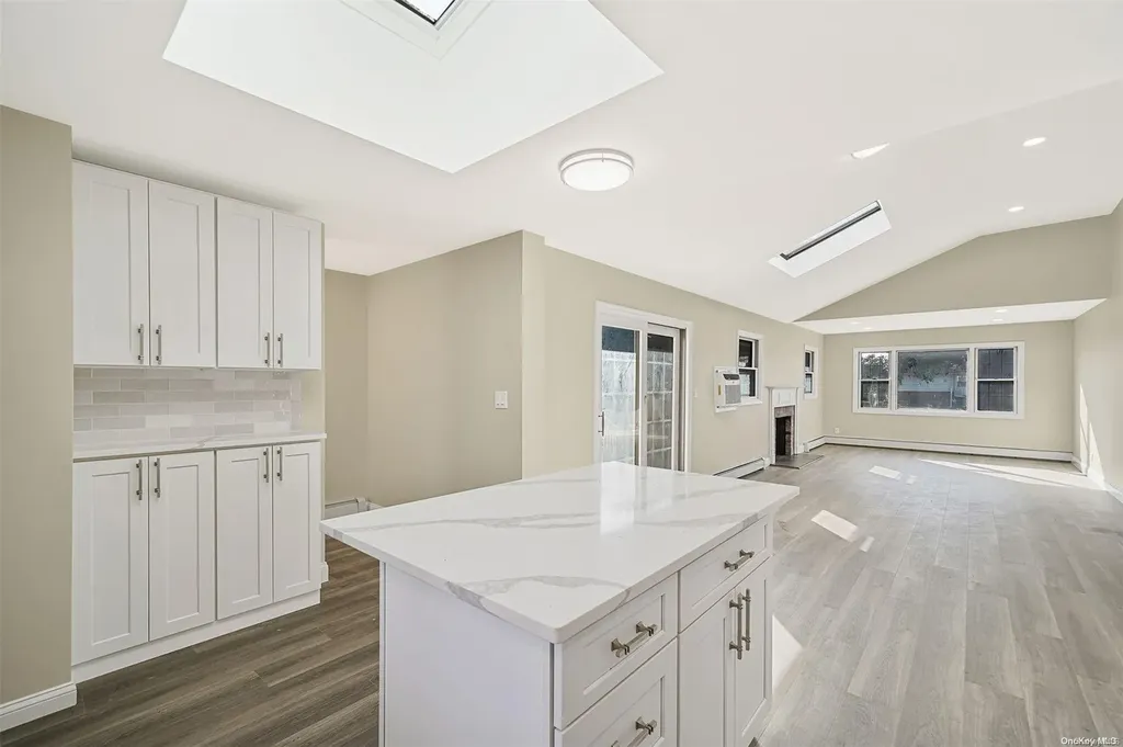 1327 Elayne Avenue Bay Shore NY 11706
