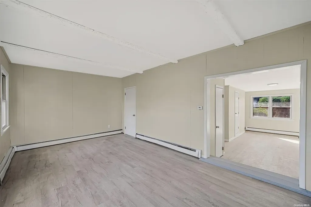1327 Elayne Avenue Bay Shore NY 11706
