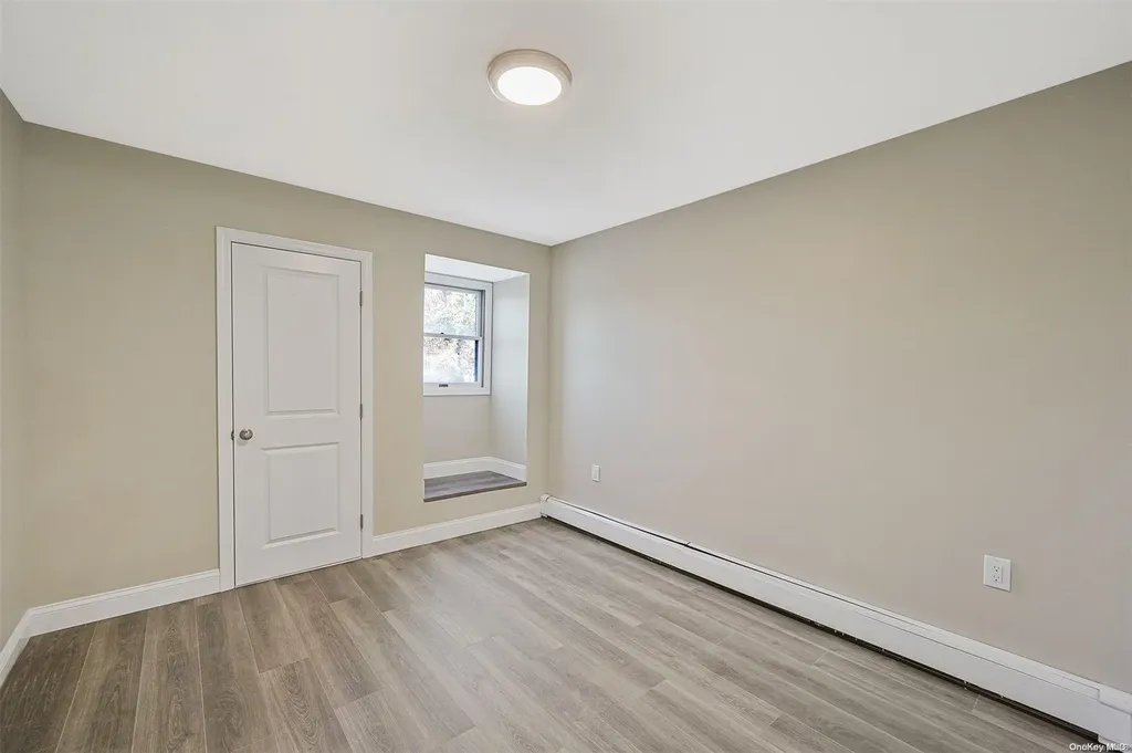 1327 Elayne Avenue Bay Shore NY 11706