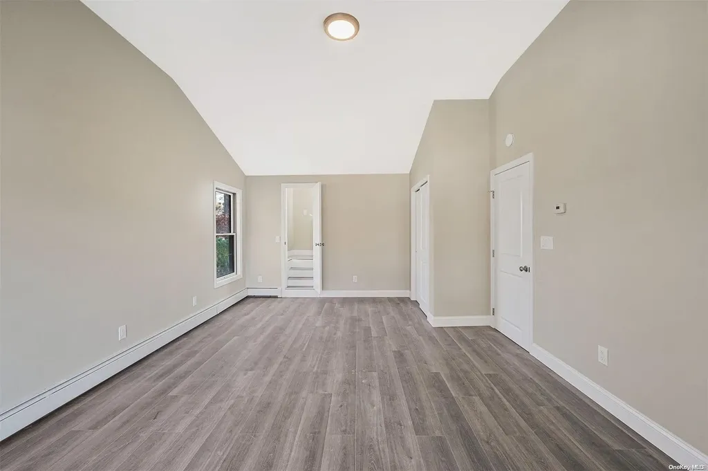 1327 Elayne Avenue Bay Shore NY 11706