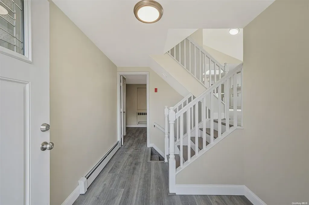 1327 Elayne Avenue Bay Shore NY 11706
