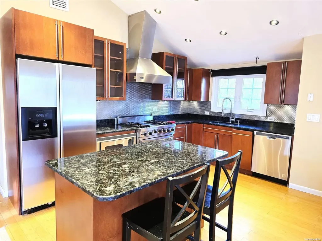 2364 Beverly Road Wantagh NY 11793