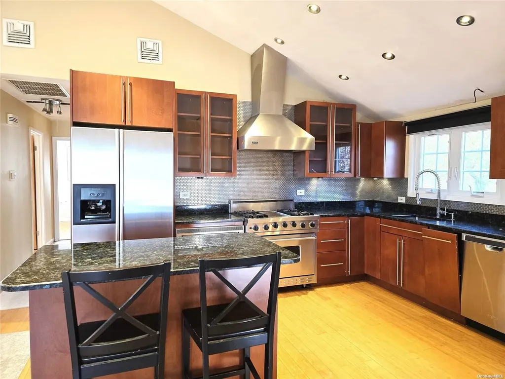 2364 Beverly Road Wantagh NY 11793