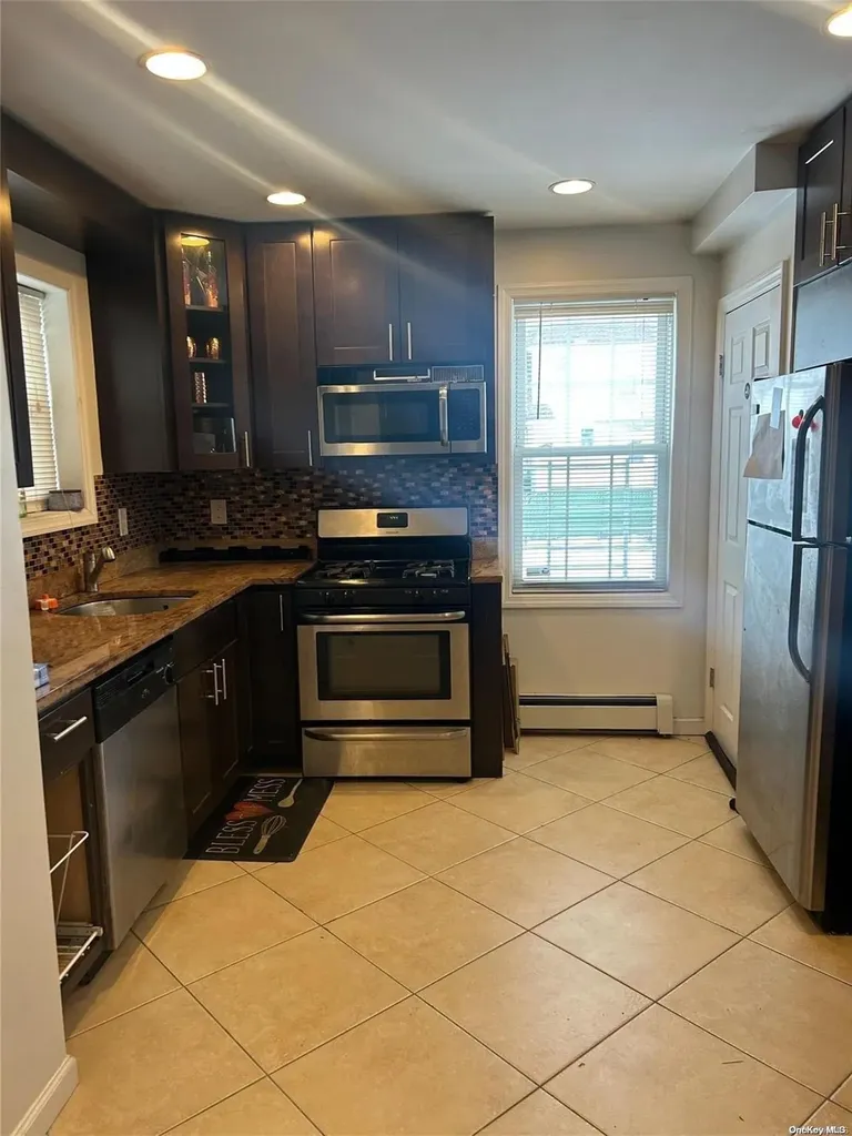191-17 112th Road Saint Albans NY 11412