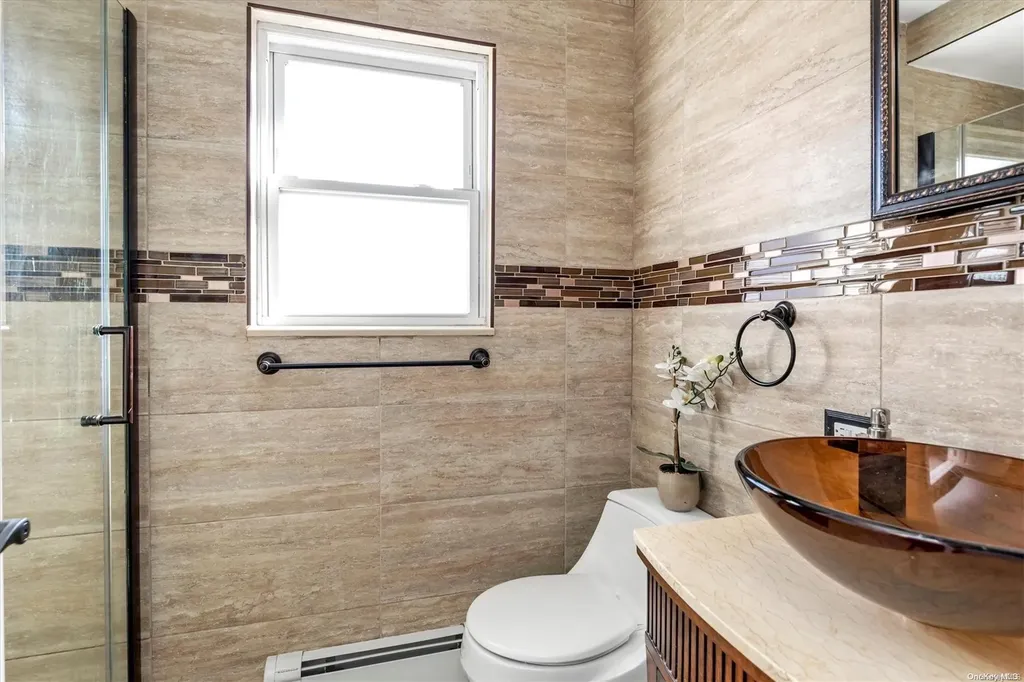 115 Haypath Road Plainview NY 11803