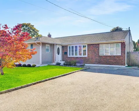 76 Miller Avenue North Babylon NY 11703