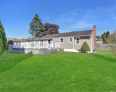 76 Miller Avenue North Babylon NY 11703