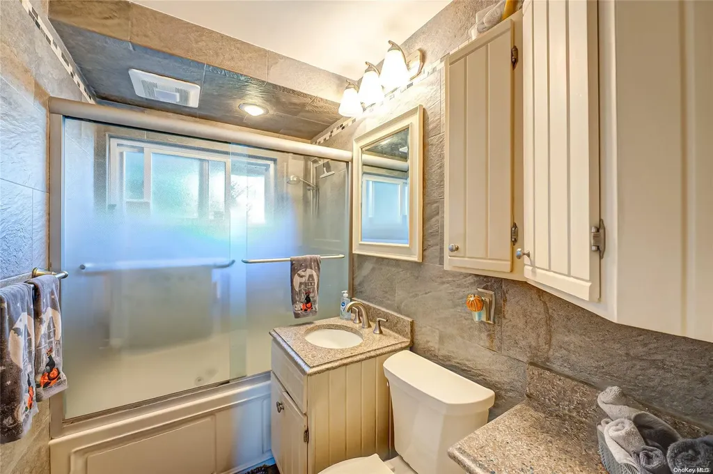 8 Swallow Lane Levittown NY 11756
