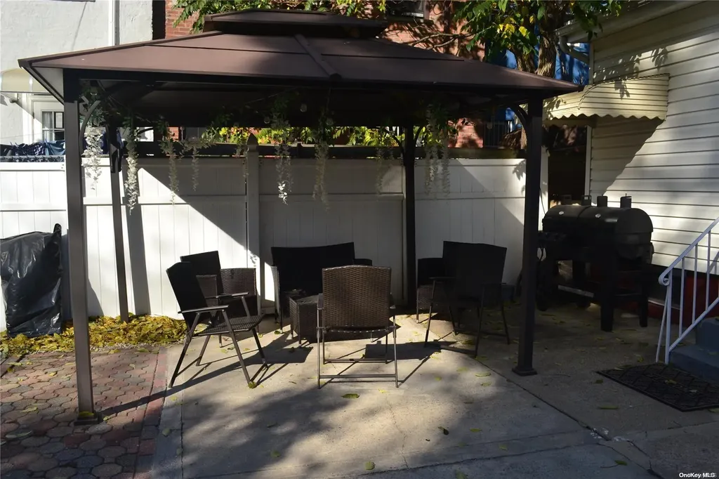 132 Logan Street Brooklyn NY 11208