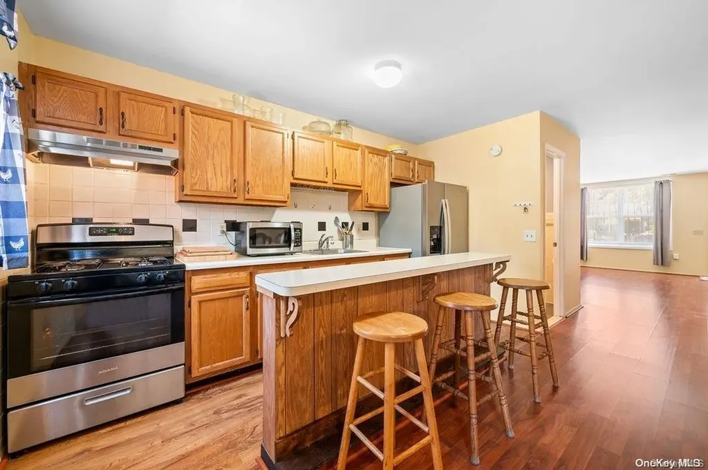 424 Snediker Avenue Brooklyn NY 11207