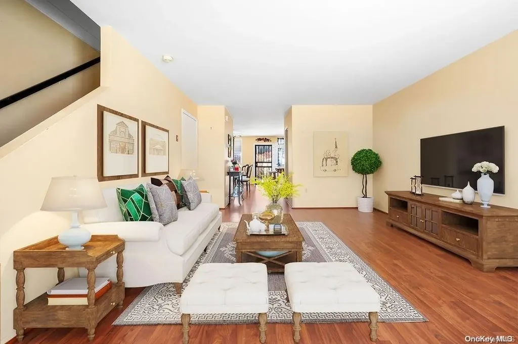 424 Snediker Avenue Brooklyn NY 11207
