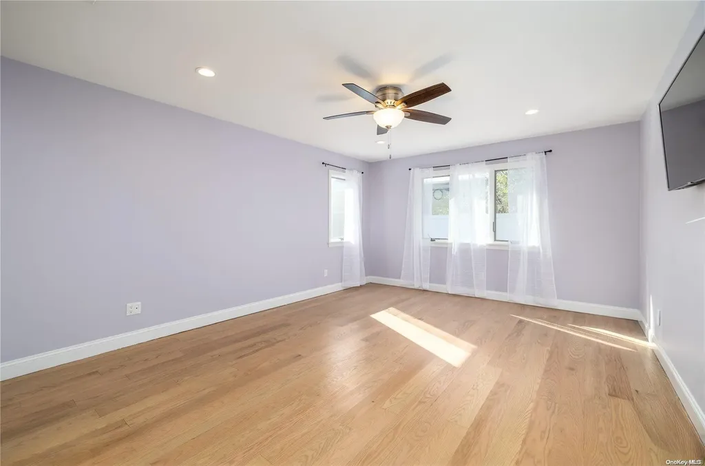 3156 4th Street Oceanside NY 11572