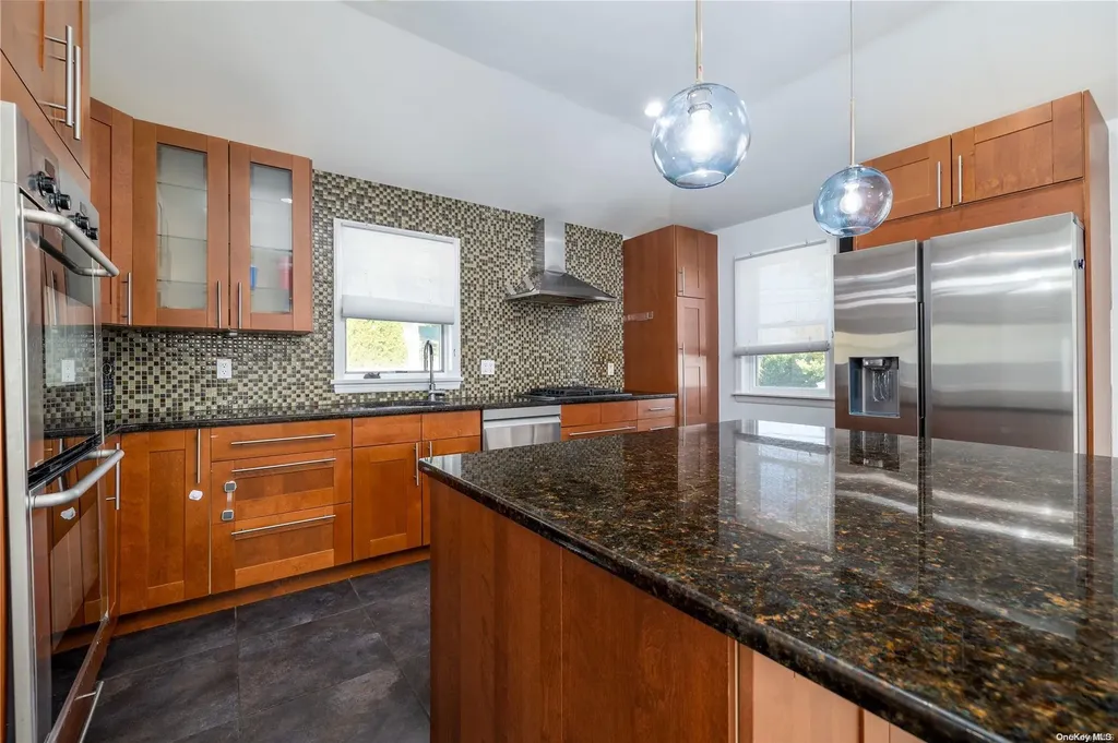 3156 4th Street Oceanside NY 11572
