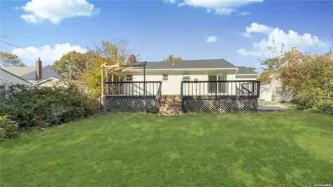 1280 Cambria Street Uniondale NY 11553